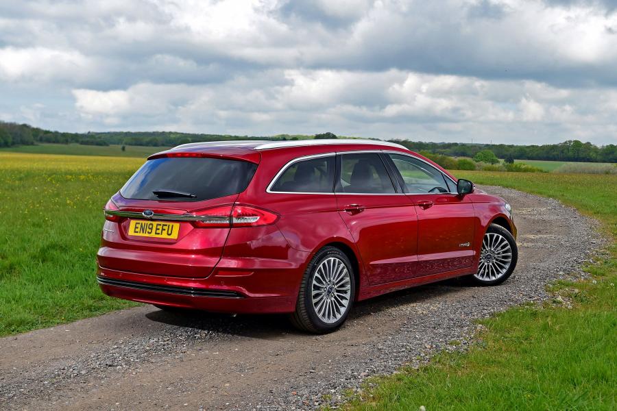  Ford Mondeo Hybrid Estate 2019 года  (фото 13 из 21)